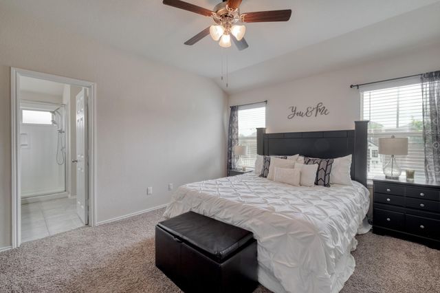 204 Taggart TRL, Jarrell, TX 76537