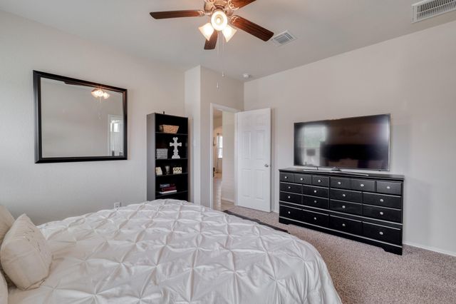 204 Taggart TRL, Jarrell, TX 76537