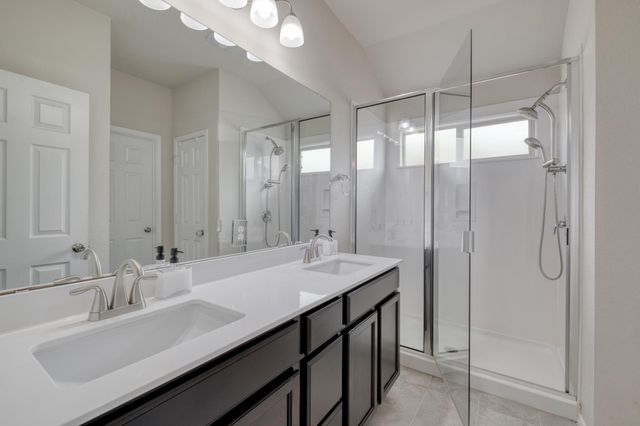 204 Taggart TRL, Jarrell, TX 76537