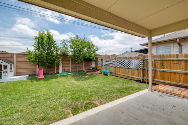 204 Taggart TRL, Jarrell, TX 76537