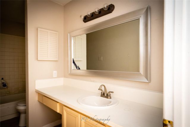 12500 Sandpiper Drive 52, Houston, TX 77035