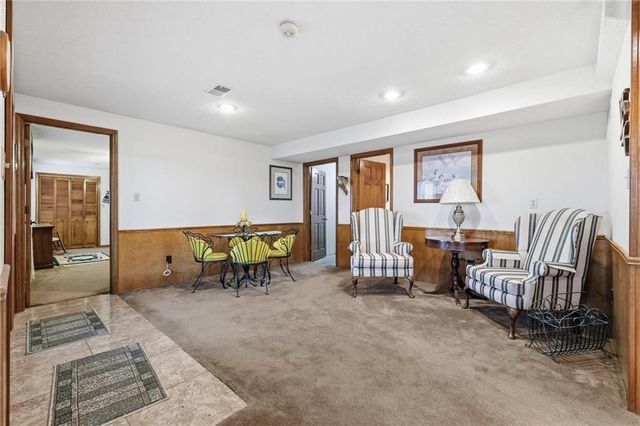 26418 S Freedom Road, Harrisonville, MO 64701