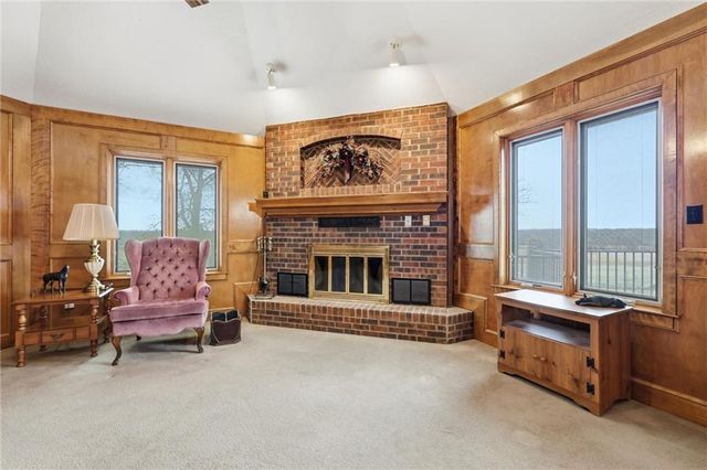 26418 S Freedom Road, Harrisonville, MO 64701