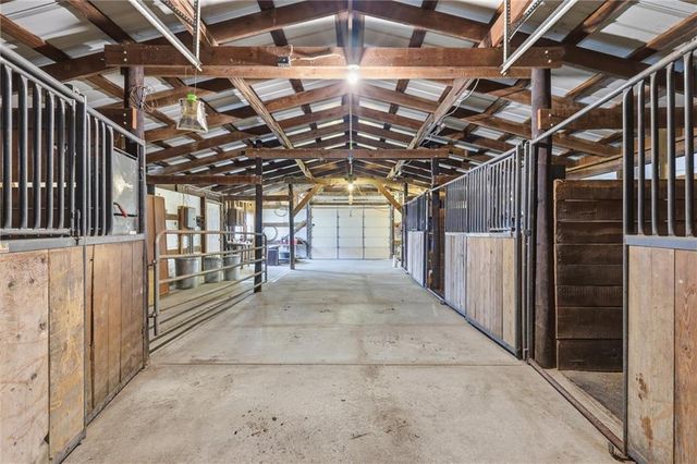 26418 S Freedom Road, Harrisonville, MO 64701