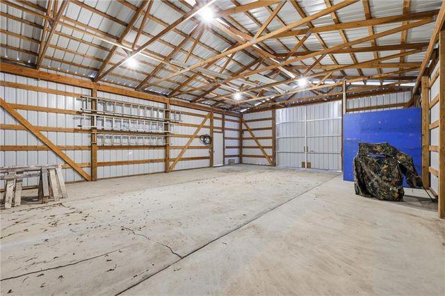 26418 S Freedom Road, Harrisonville, MO 64701