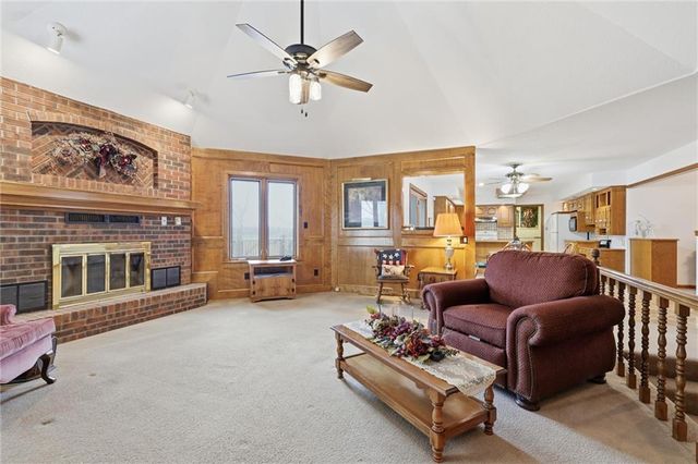 26418 S Freedom Road, Harrisonville, MO 64701