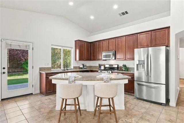 5116 Silver Clover, Bakersfield, CA 93313