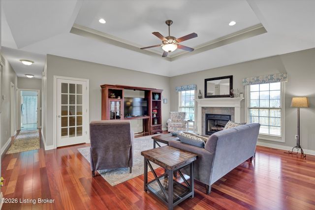 187 Jennifers Point, Fisherville, KY 40023