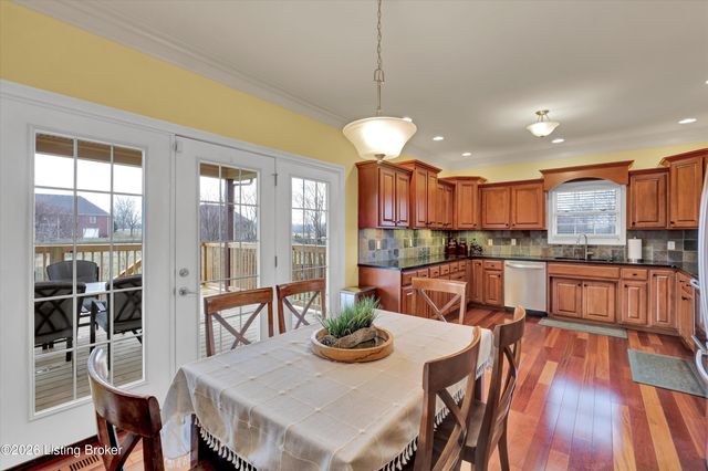 187 Jennifers Point, Fisherville, KY 40023