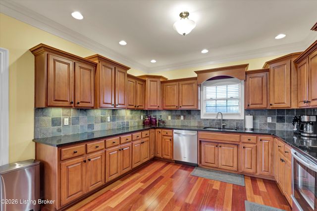 187 Jennifers Point, Fisherville, KY 40023