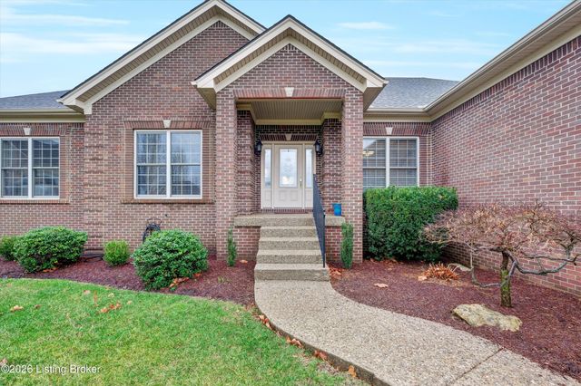 187 Jennifers Point, Fisherville, KY 40023