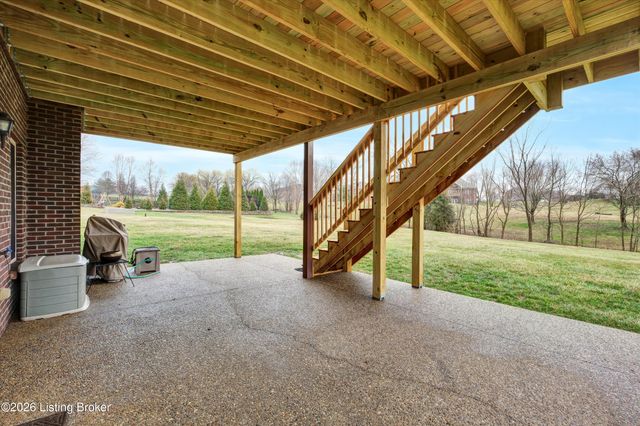 187 Jennifers Point, Fisherville, KY 40023