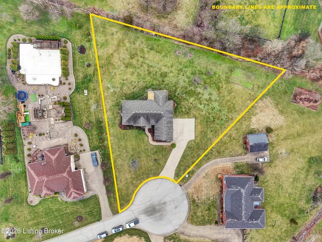 187 Jennifers Point, Fisherville, KY 40023