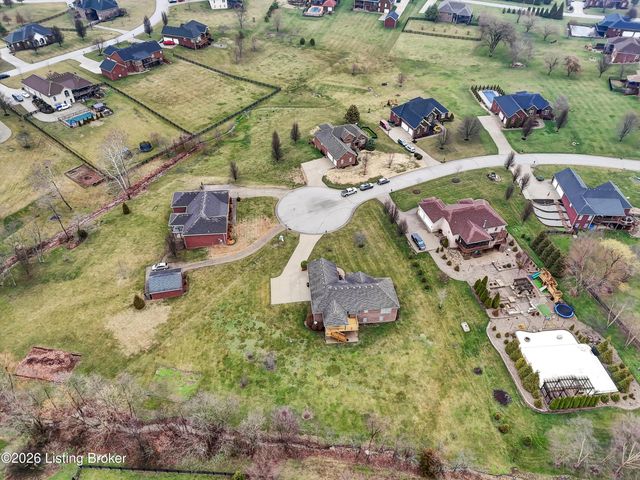 187 Jennifers Point, Fisherville, KY 40023