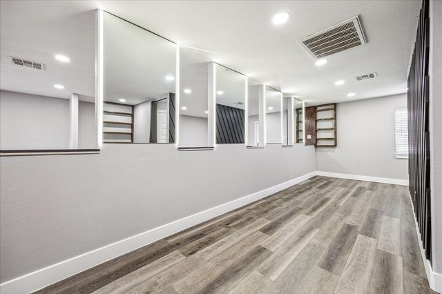 2106 Antoine Drive, Houston, TX 77055