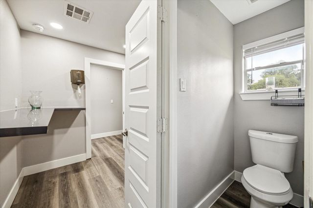 2106 Antoine Drive, Houston, TX 77055