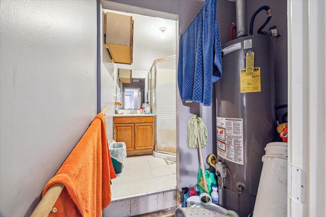 2106 Antoine Drive, Houston, TX 77055