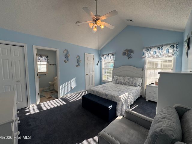 489 Pepper Breeze Avenue SW, Calabash, NC 28467