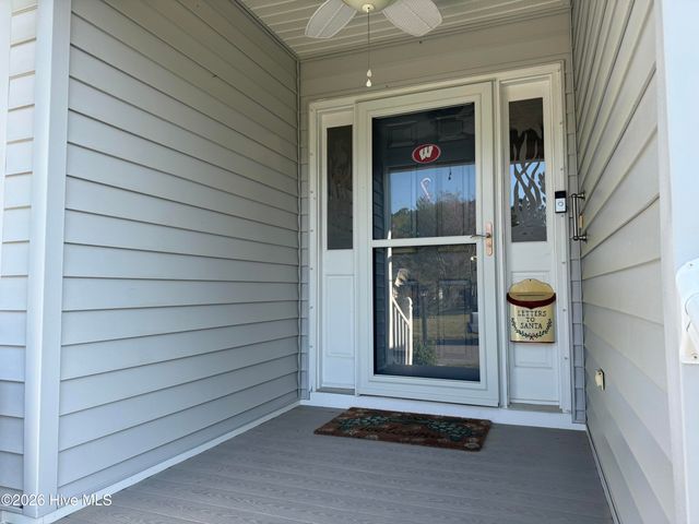 489 Pepper Breeze Avenue SW, Calabash, NC 28467