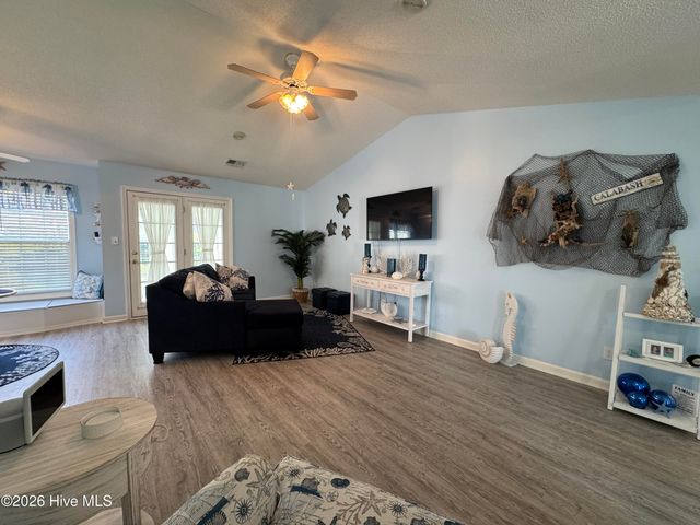 489 Pepper Breeze Avenue SW, Calabash, NC 28467