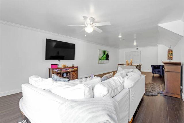 20906 Almazan Road, Woodland Hills, CA 91364