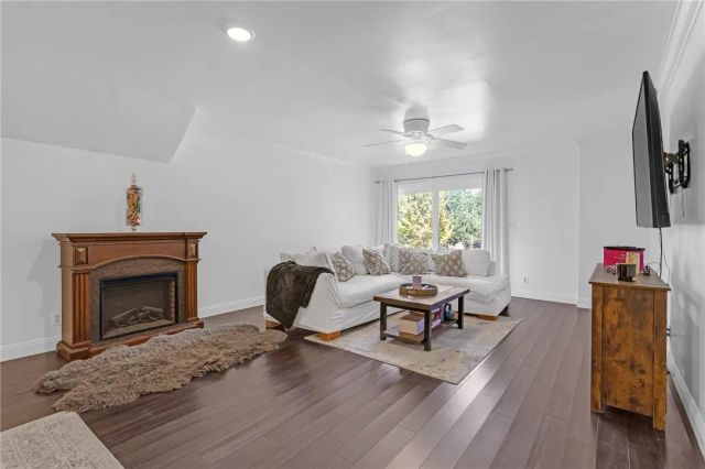 20906 Almazan Road, Woodland Hills, CA 91364