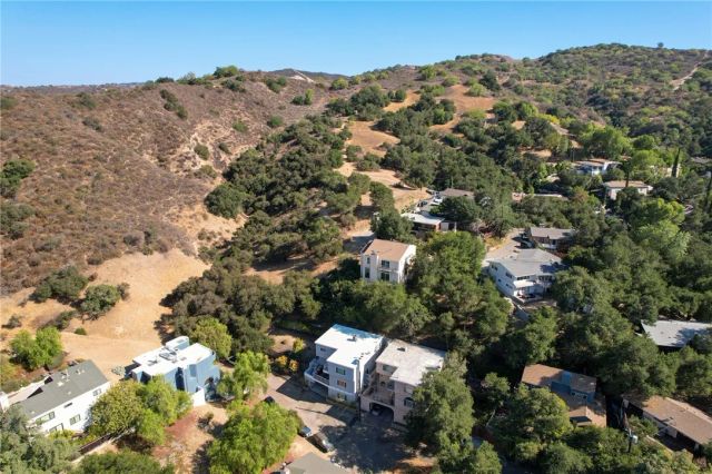 20906 Almazan Road, Woodland Hills, CA 91364