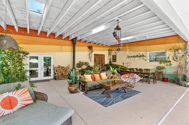 12226 W UNIVERSITY AVENUE, Newberry, FL 32669