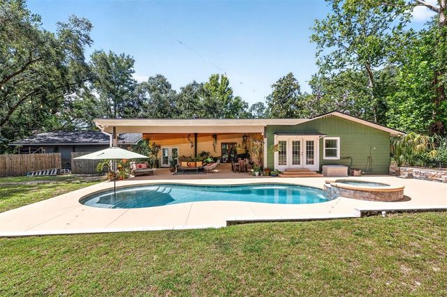 12226 W UNIVERSITY AVENUE, Newberry, FL 32669