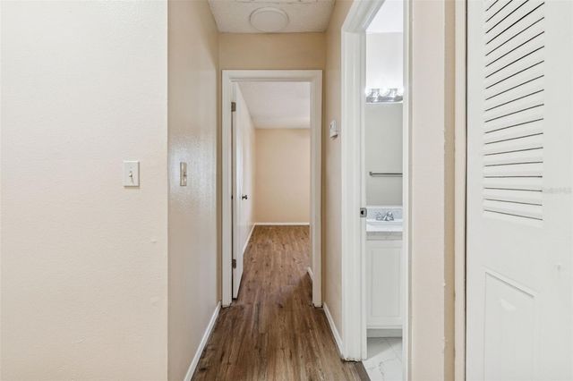 7015 WATERSIDE DRIVE 1, Tampa, FL 33617