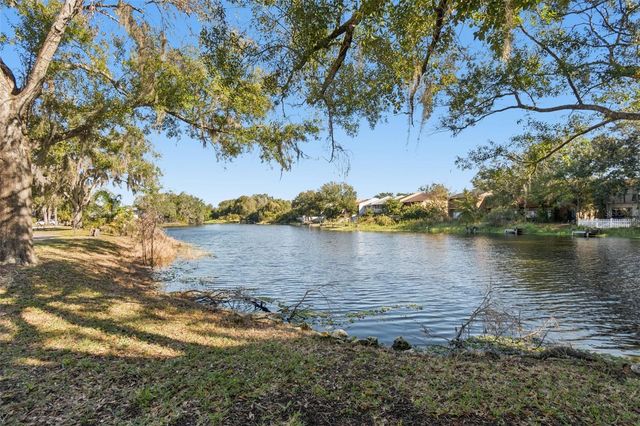 7015 WATERSIDE DRIVE 1, Tampa, FL 33617