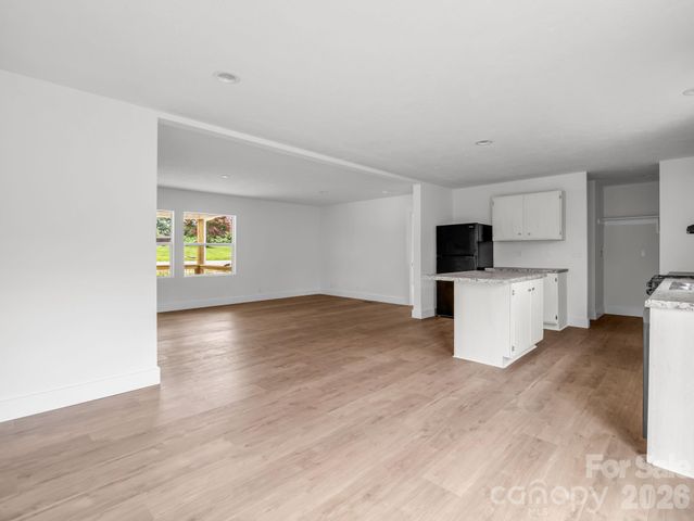 115 Maplewood Knoll Drive, Flat Rock, NC 28726