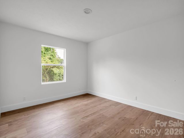 115 Maplewood Knoll Drive, Flat Rock, NC 28726