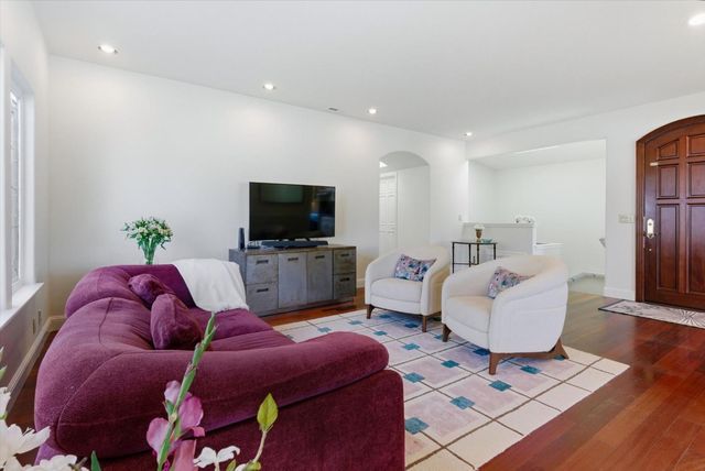 143 Alamo Avenue, Santa Cruz, CA 95060