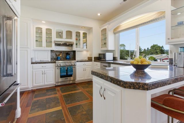 143 Alamo Avenue, Santa Cruz, CA 95060