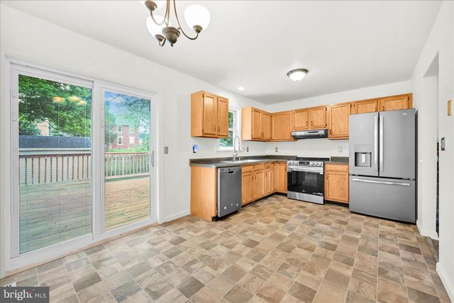 101 FOXCHASE DR, Elizabethtown, PA 17022