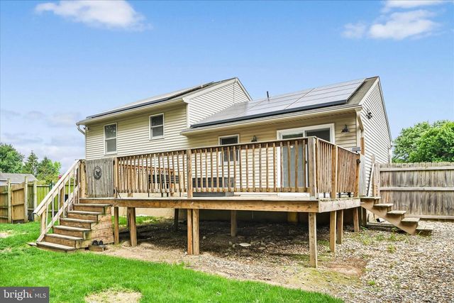 101 FOXCHASE DR, Elizabethtown, PA 17022