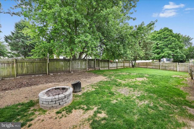 101 FOXCHASE DR, Elizabethtown, PA 17022