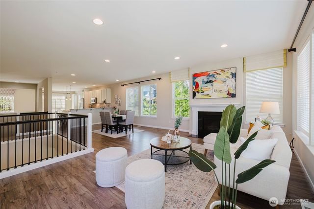 34103 10th Court SW, Federal Way, WA 98023