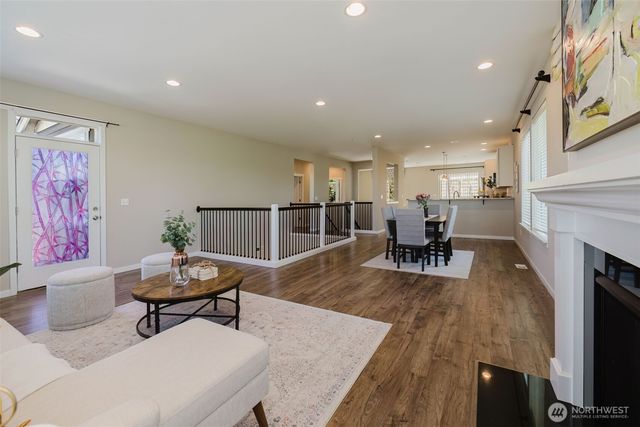 34103 10th Court SW, Federal Way, WA 98023
