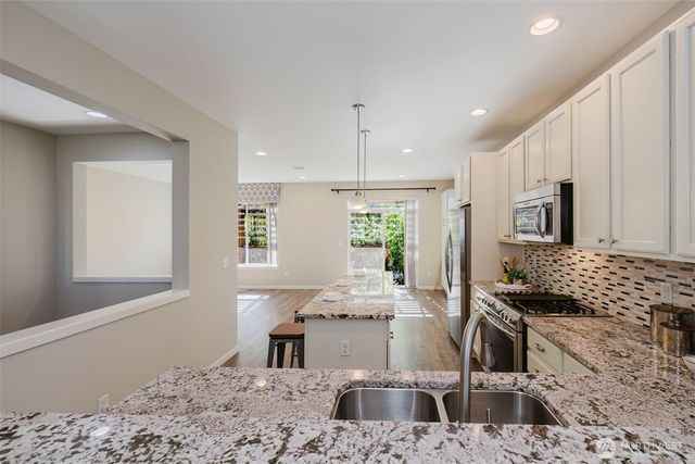 34103 10th Court SW, Federal Way, WA 98023