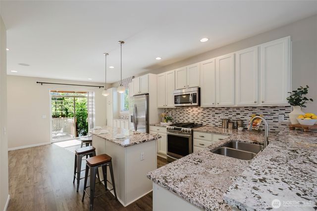 34103 10th Court SW, Federal Way, WA 98023