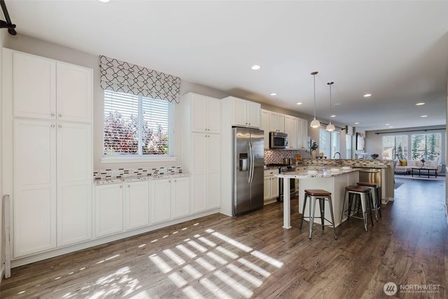 34103 10th Court SW, Federal Way, WA 98023