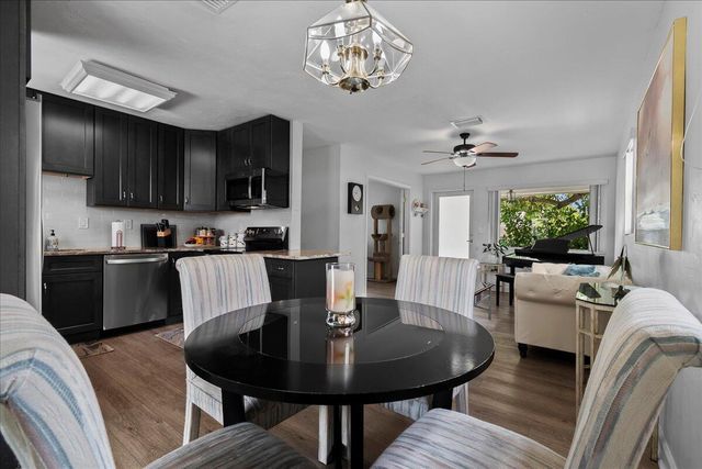 727 Bunker Road, West Palm Beach, FL 33405