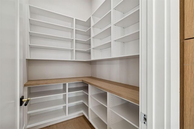 810 W BRADDOCK STREET, Tampa, FL 33603