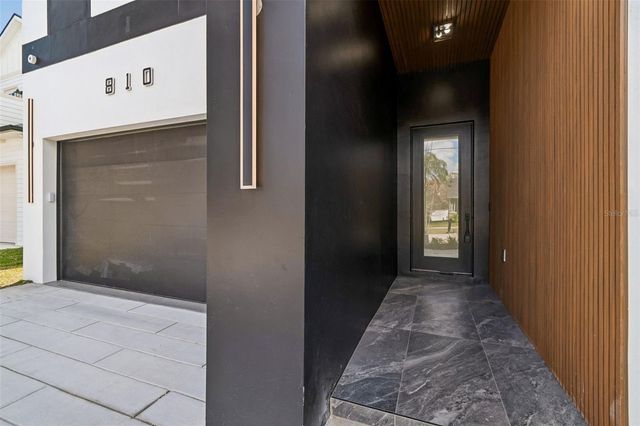 810 W BRADDOCK STREET, Tampa, FL 33603