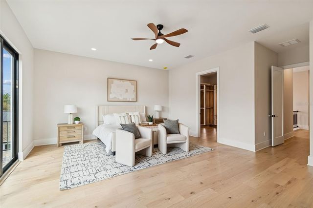 810 W BRADDOCK STREET, Tampa, FL 33603