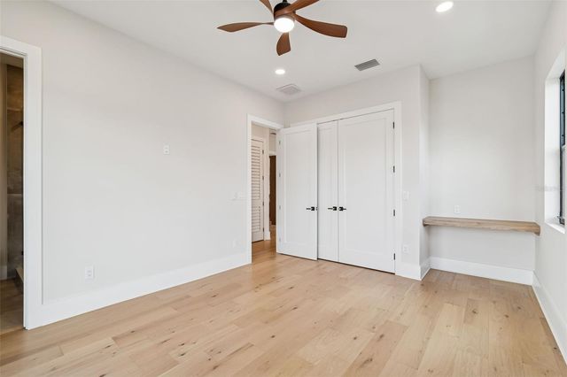 810 W BRADDOCK STREET, Tampa, FL 33603