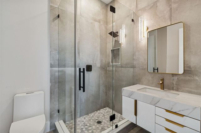 810 W BRADDOCK STREET, Tampa, FL 33603