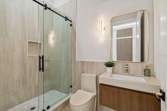 810 W BRADDOCK STREET, Tampa, FL 33603